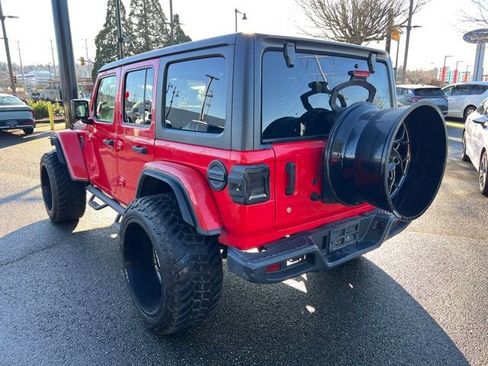 Used 2019 Jeep Wrangler Unlimited Sahara w/ Uconnect 4C Nav & Sound Group image 10