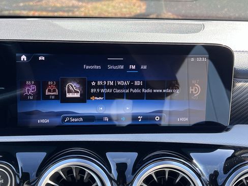 Certified 2025 Mercedes-Benz CLA 250 4MATIC image 24