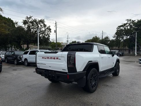 Used 2025 GMC Hummer EV 2X w/ LPO, Sport Package AWD/4WD image 5
