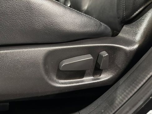 Used 2012 MAZDA MAZDA3 i Grand Touring image 23