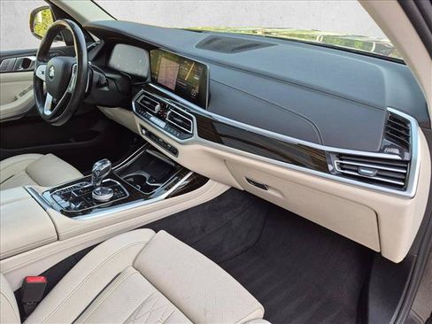 Used 2020 BMW X7 xDrive40i w/ Premium Package AWD/4WD image 24