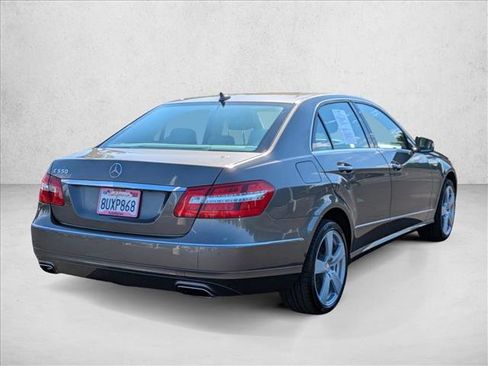Used 2010 Mercedes-Benz E 550 Sedan image 5