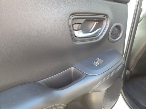 Used 2026 Honda HR-V EX-L image 18