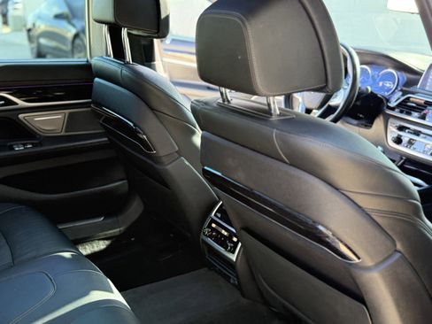 Used 2019 BMW 740i w/ Executive Package RWD image 24