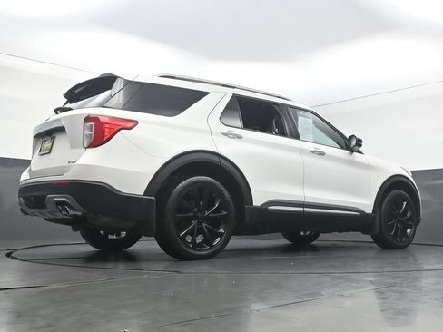 Used 2022 Ford Explorer Platinum AWD/4WD image 47