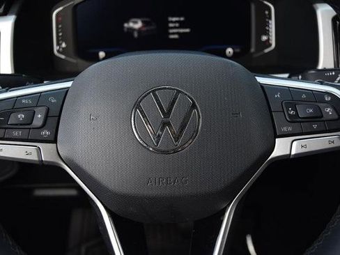 Used 2021 Volkswagen Atlas SEL Premium image 19