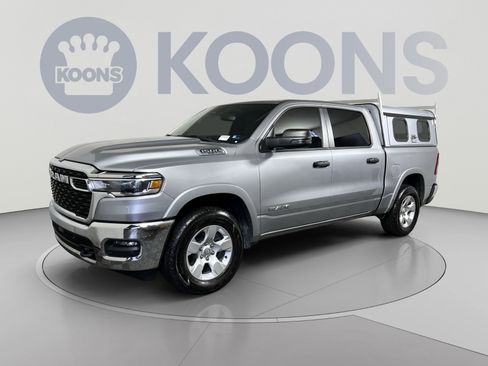 Used 2025 RAM 1500 Big Horn AWD/4WD image 5
