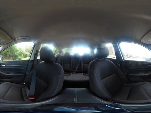 Used 2025 Nissan Altima 2.5 SV FWD image 43