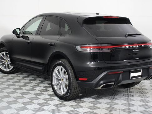 Certified 2026 Porsche Macan AWD/4WD image 3