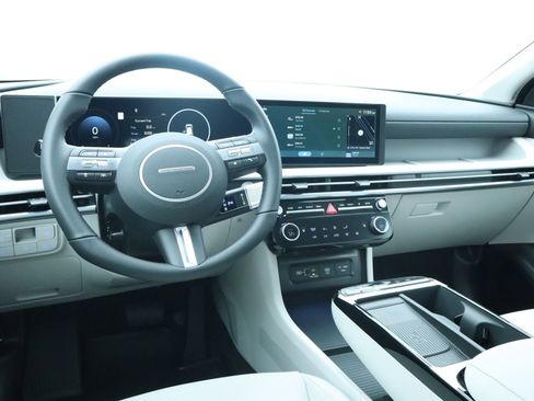 New 2025 Hyundai Tucson SEL image 10