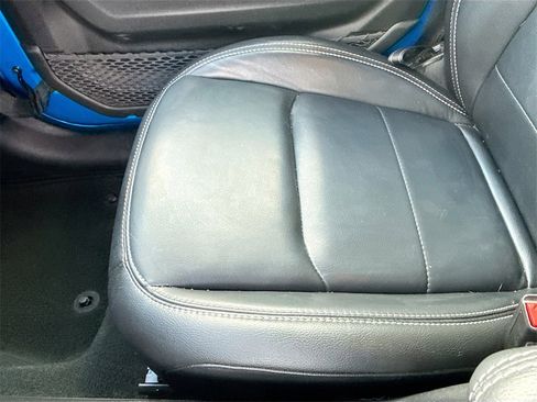 Used 2023 Jeep Wrangler Unlimited Sahara w/ Cold Weather Group image 18