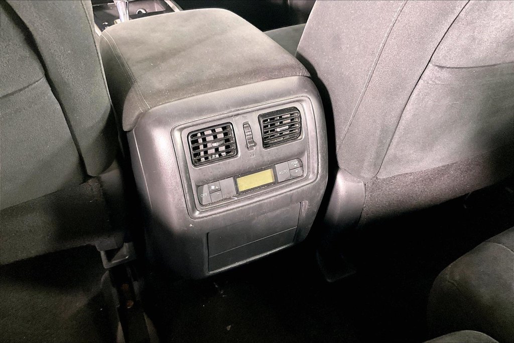 Used 2014 Nissan Pathfinder S w/ Cargo Package FWD image 29