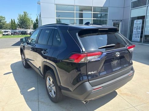 Used 2025 Toyota RAV4 XLE AWD/4WD image 5