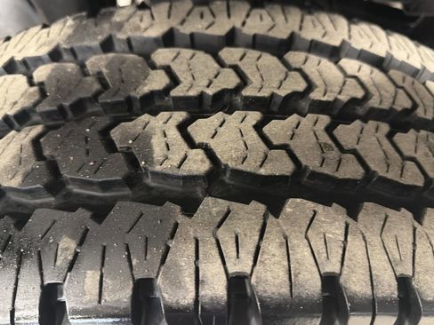 Used 2024 RAM 2500 Tradesman w/ Chrome Appearance Group image 21