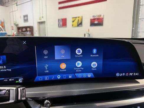 Used 2024 Cadillac Lyriq Sport AWD/4WD image 28