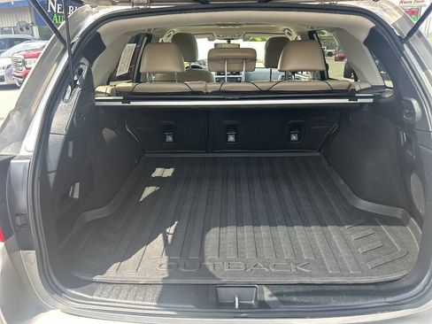 Used 2019 Subaru Outback 2.5i Limited AWD/4WD image 17