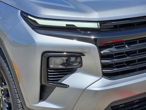 New 2026 Chevrolet Traverse LT w/ Midnight/Sport Edition AWD/4WD image 10