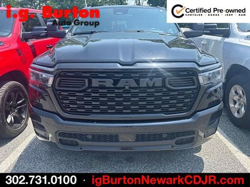 Used 2025 RAM 1500 Big Horn AWD/4WD image 3