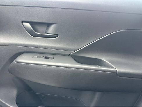 Used 2024 Hyundai Kona SEL w/ Convenience Package FWD image 29