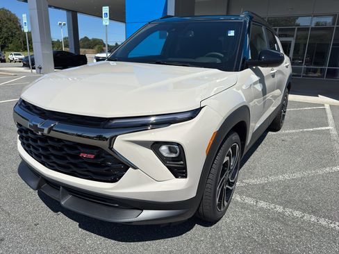 New 2026 Chevrolet TrailBlazer RS w/ Convenience Package FWD image 1