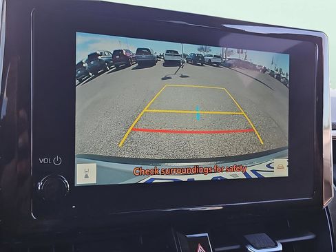 Used 2025 Toyota Corolla Cross XLE image 15