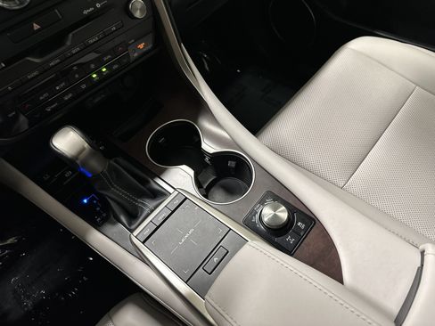 Used 2020 Lexus RX 350 AWD w/ Premium Package image 26