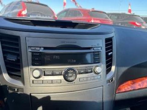 Used 2011 Subaru Outback 2.5i Limited w/ PWR Moonroof Pkg image 31