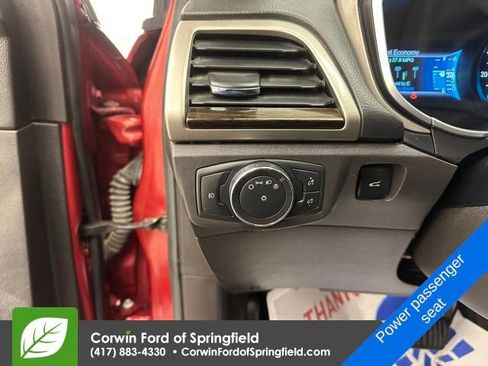 Used 2016 Ford Fusion SE w/ Equipment Group 202A image 30