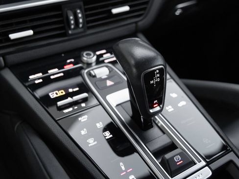 Used 2022 Porsche Cayenne S AWD/4WD image 23