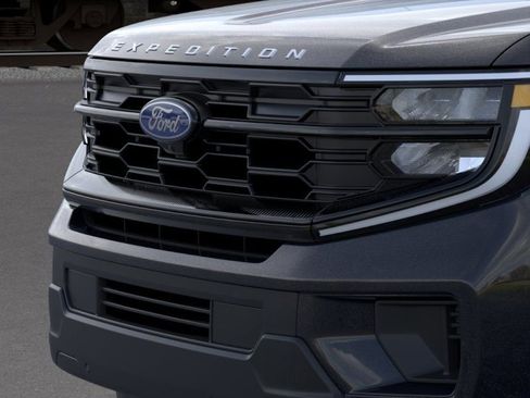 New 2026 Ford Expedition Active RWD image 18