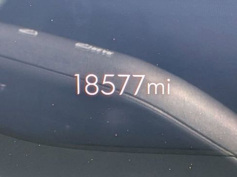 Used 2025 Buick Envision Preferred AWD/4WD image 23