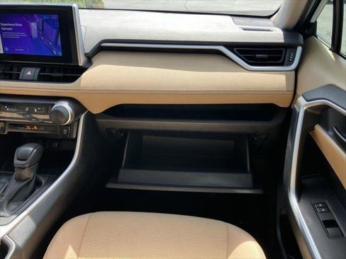 Certified 2025 Toyota RAV4 LE FWD image 15