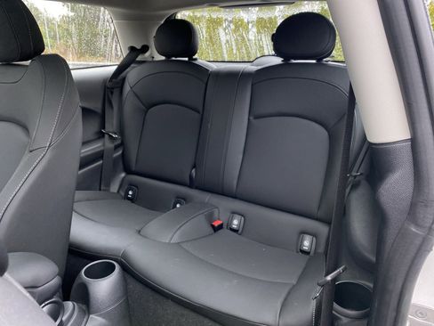 Certified 2024 MINI Cooper SE image 8