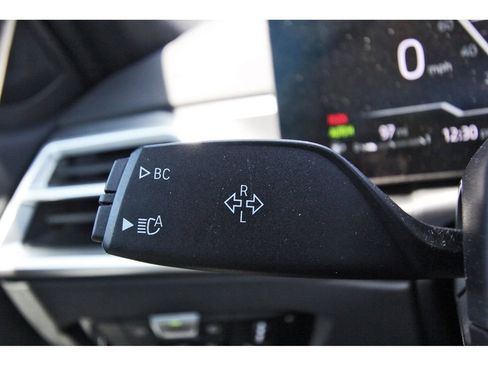 Used 2025 BMW 330i xDrive Sedan image 17