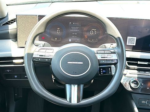Used 2025 Hyundai Sonata SEL FWD image 27