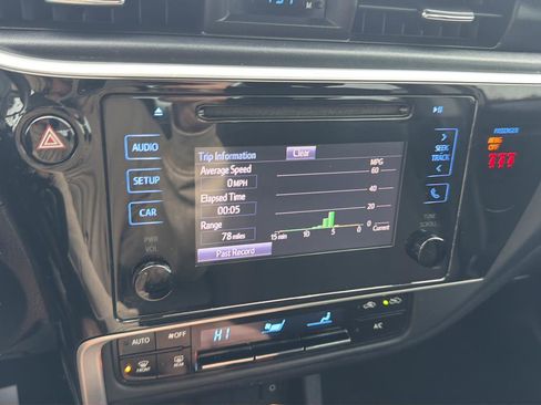 Used 2019 Toyota Corolla LE FWD image 23