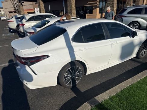 Used 2024 Toyota Camry SE image 20