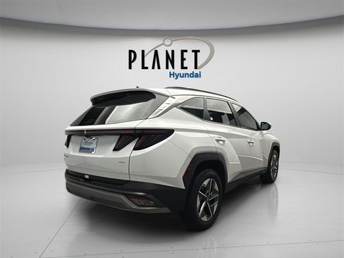 Certified 2025 Hyundai Tucson SEL image 7