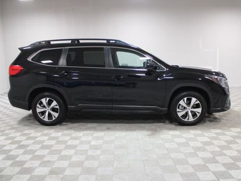 Used 2024 Subaru Ascent Premium w/ Convenience Package image 11