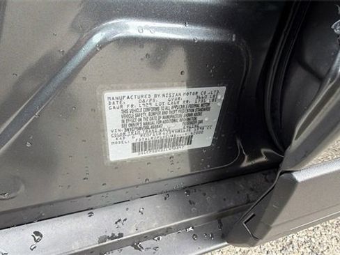 New 2025 Nissan Kicks Play S image 33