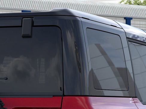 New 2025 Ford Bronco Badlands image 25