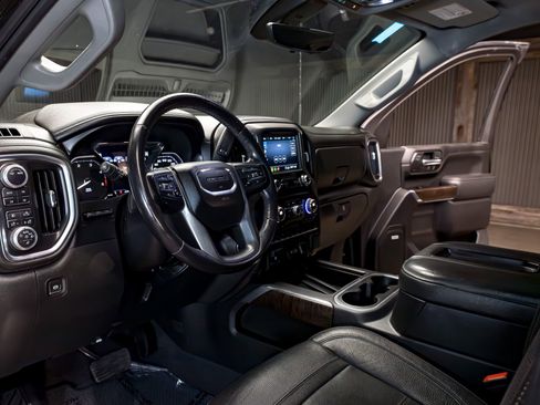 Used 2020 GMC Sierra 3500 Denali w/ Denali Ultimate Package image 16