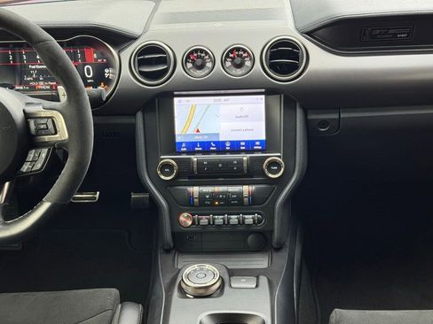 Used 2022 Ford Mustang Shelby GT500 w/ Technology Package image 57