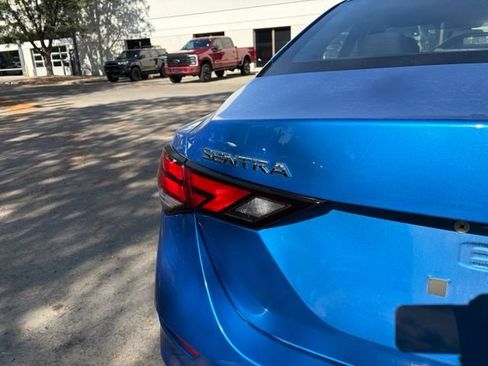 Used 2024 Nissan Sentra SV FWD image 10
