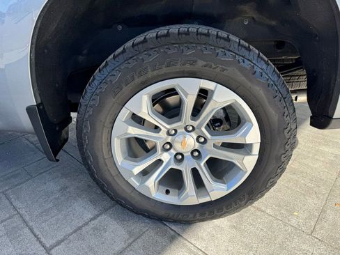 Used 2025 Chevrolet Silverado 1500 LTZ w/ LTZ Premium Package image 4