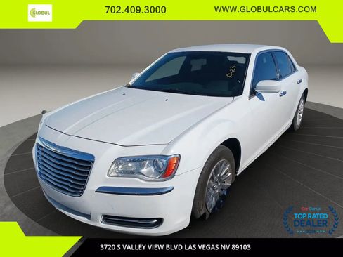 Used 2014 Chrysler 300 image 1