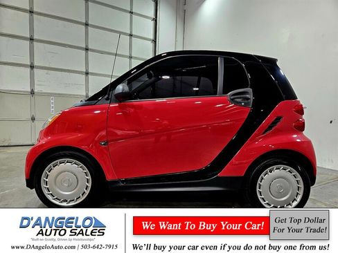 Used 2013 smart fortwo pure image 5