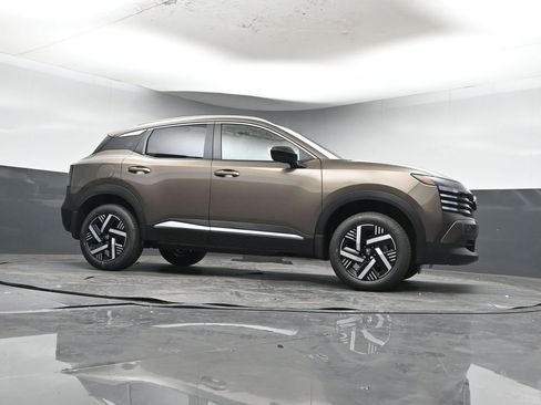 New 2026 Nissan Kicks SV image 34