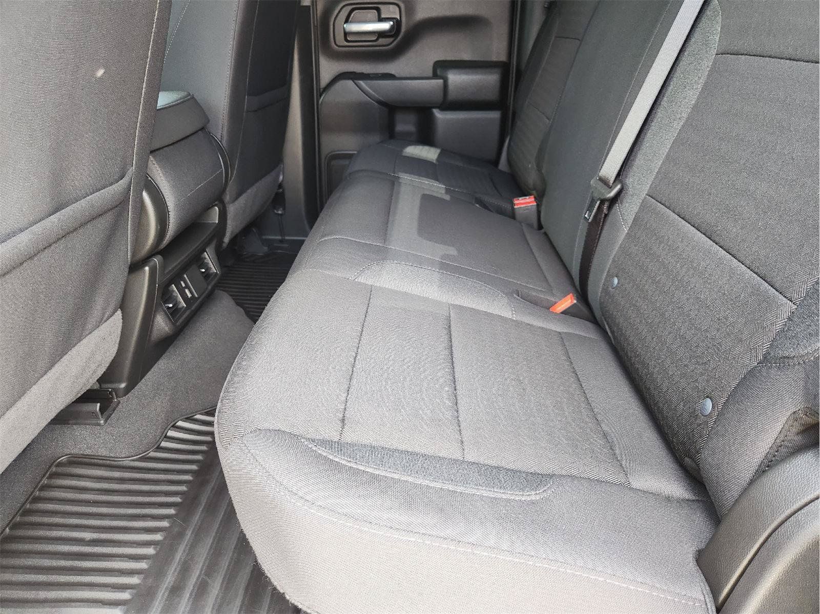 Certified 2026 Chevrolet Silverado 1500 Custom RWD image 30