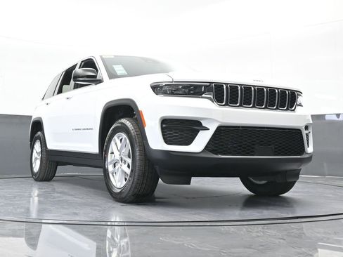 New 2026 Jeep Grand Cherokee Laredo AWD/4WD image 60